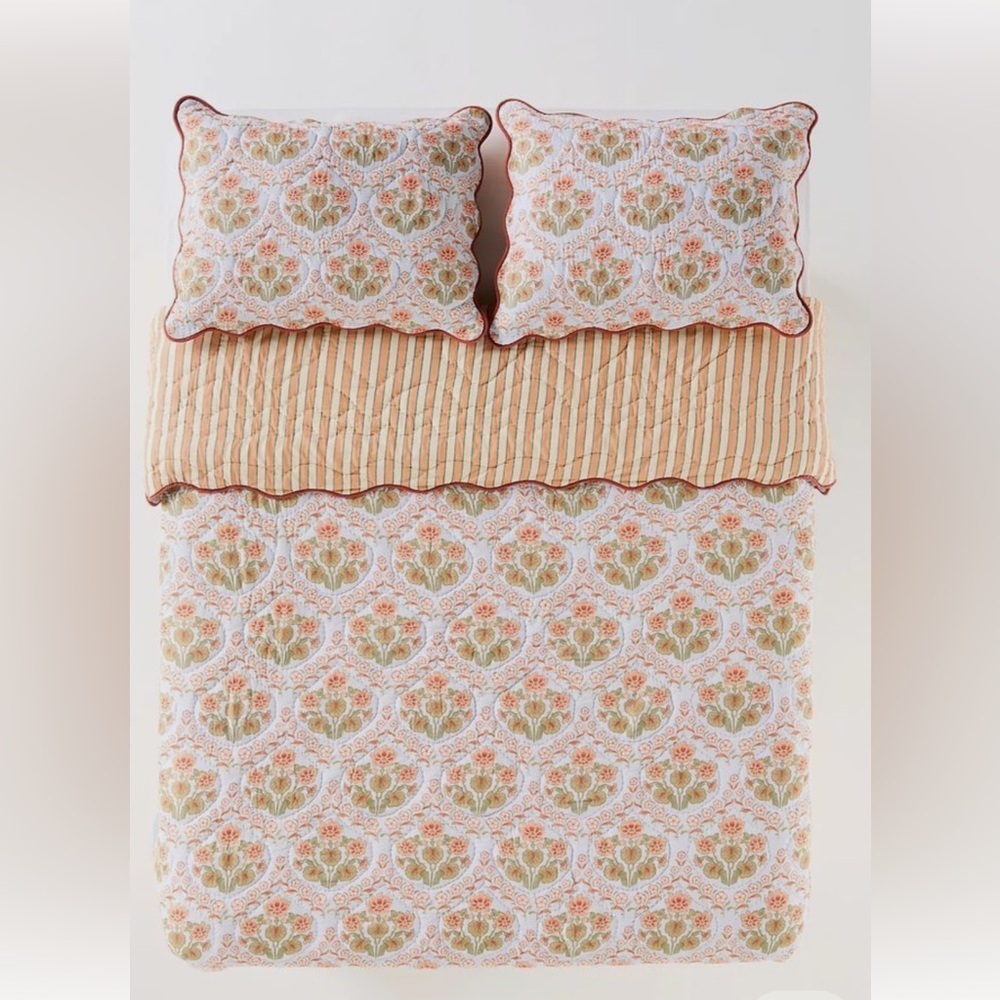 Anthropologie Iluka Cotton Printed Floral Quilt Size Queen NWT